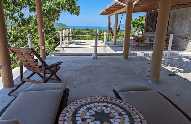 Casa Arcoiris Zihuatanejo