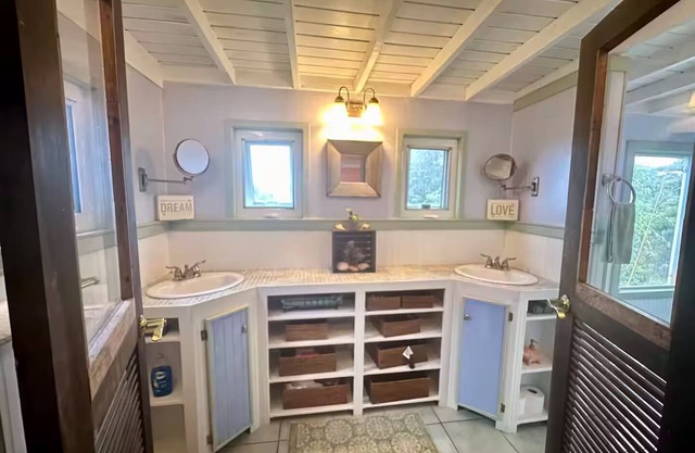 Casita Orquidea Vanda Suite