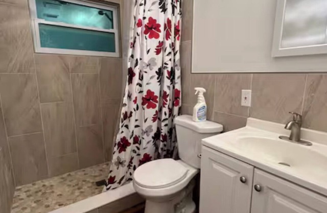 Cozy 2-bedroom apartment near the Ocean