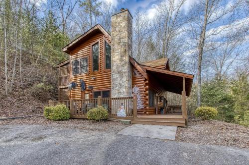 ER316- Black Bear Hideaway Great location- Close to town cabin