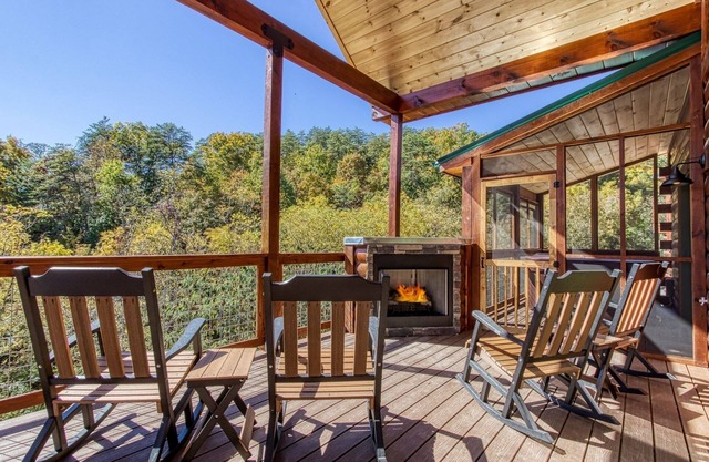 Ern840 - Splashin' Chalet - Brand New Cabin With Indoor Pool! Great Location! 6 Bedroom Cabin by RedAwning