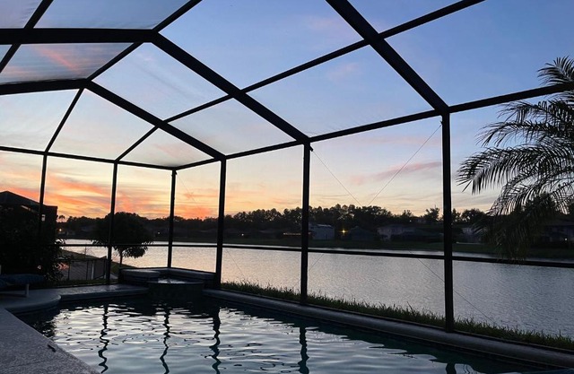 Its A Dream Family Vacation Rental - Minutes from Disney