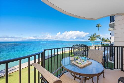 Kahana Reef 201 · KR 201 OceanFront 1BD Condo w Ocean Views Pool