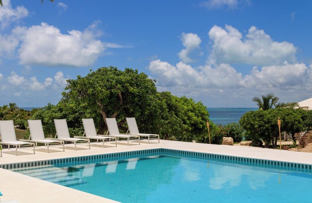 Kalopsia Seaside Villas & Marina