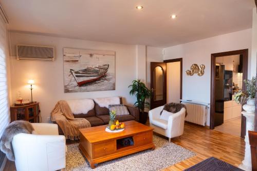 La Pastora Lux cerca de Barcelona