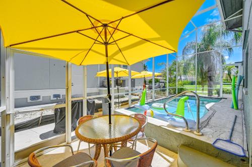 Marco Island Family Home Pool, Lanai, Backyard!