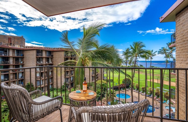 Modern & Polished Oceanfront Vistas