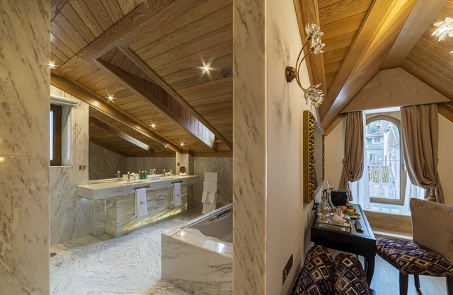 Sintra Marmoris Camelia