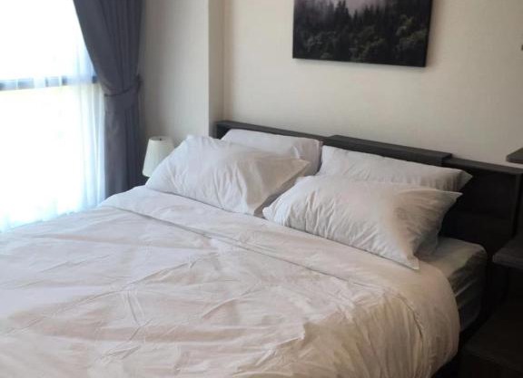 Space central condominium lucky room