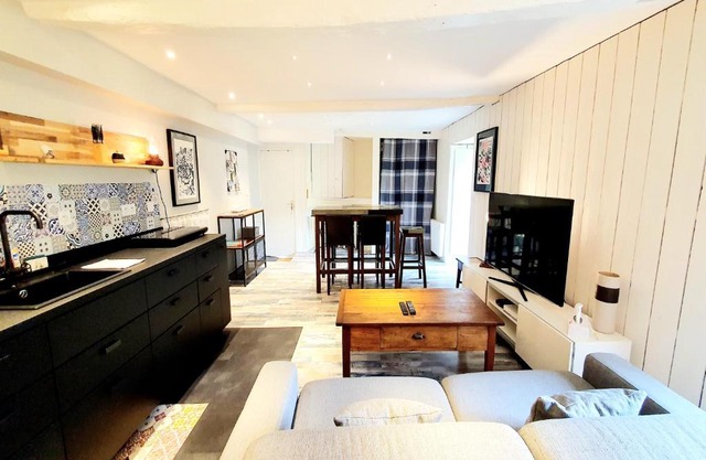 Splendide Appartement Vue Remparts et 100m du Port