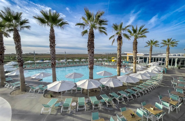 Sun Outdoors San Diego Bay