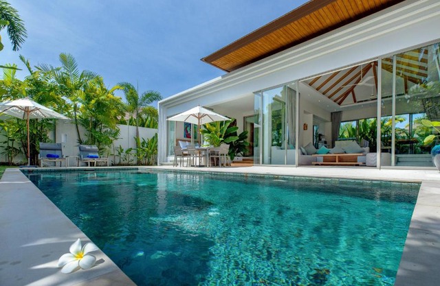 Sunny 3BR Villa with Private Pool at Bangtao Beach