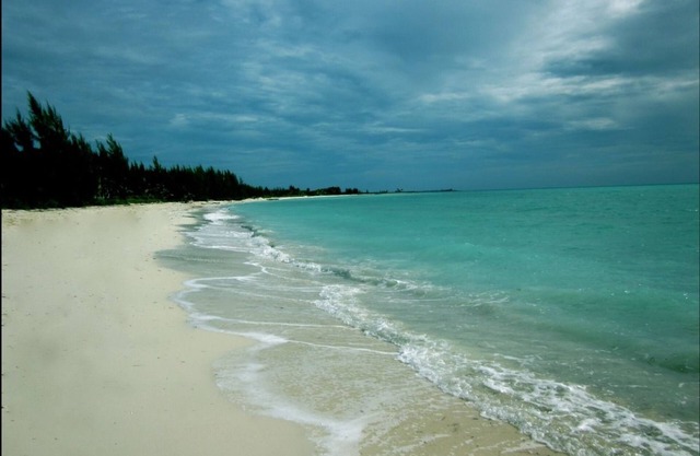 The Blue Inn Villa, 3 Bedroom Vacation Home