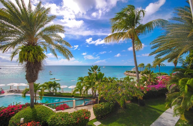 The Cove Suites at Blue Waters Resort and Spa