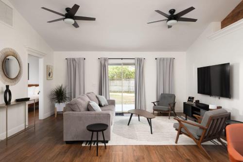 The Recharge - Springs , Tesla & EV Station , Pets