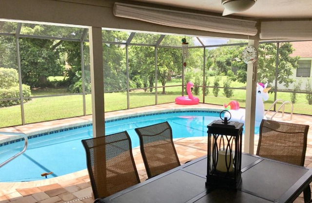 VILLA BELLY in Naples