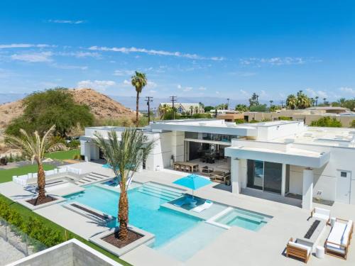 Villa Palms Signature Estate