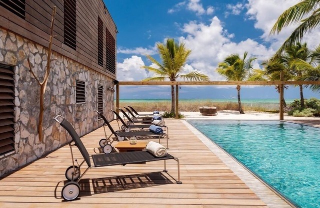 Villa Silver Sands | Beach Front - Located in Tropical Providenciales with Private Pool